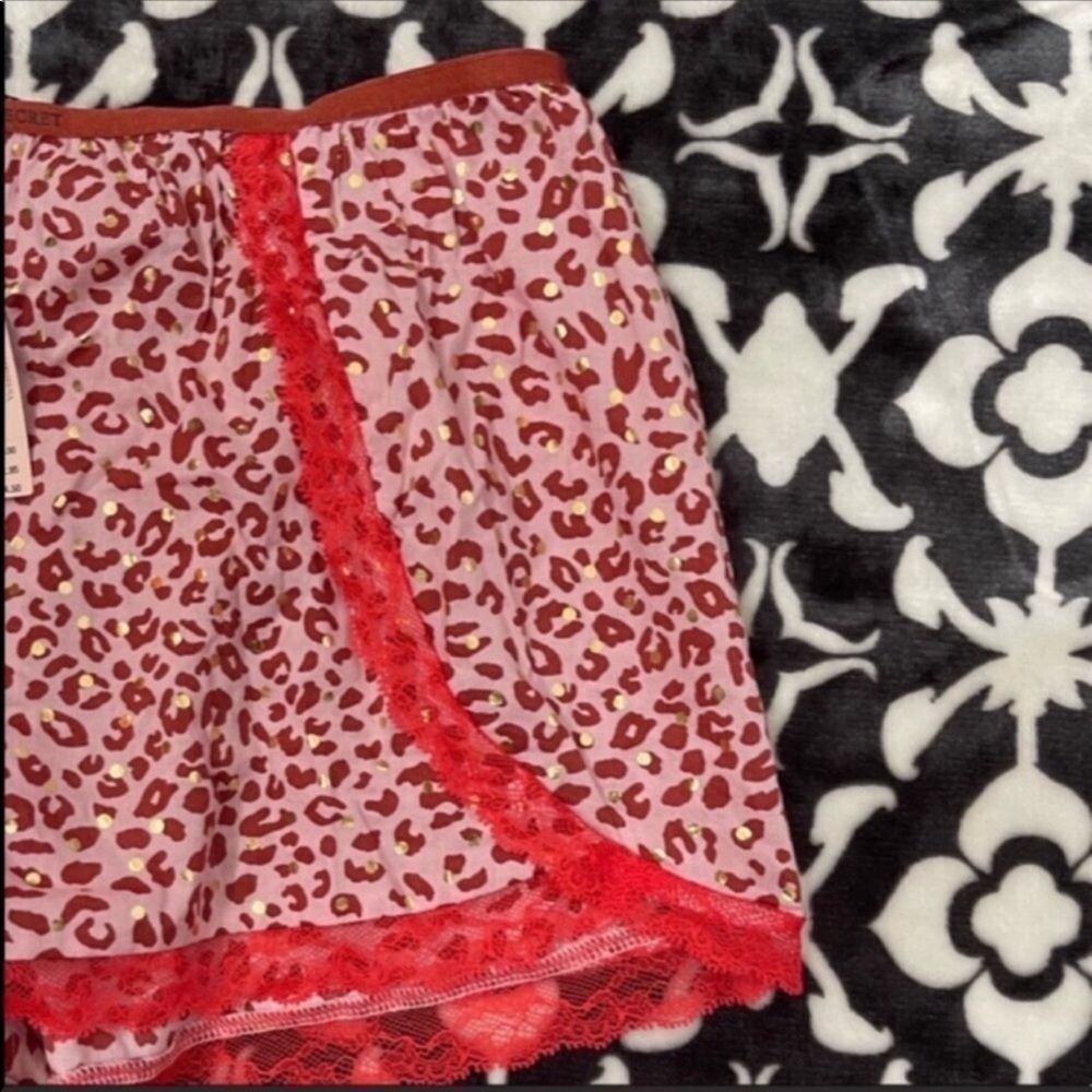 1. Victoria’s Secret Pajama Short - Picture 5 of 7